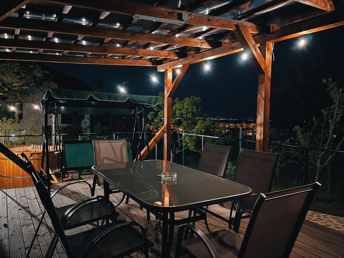 Silver Bungalow Sacele Exterior photo