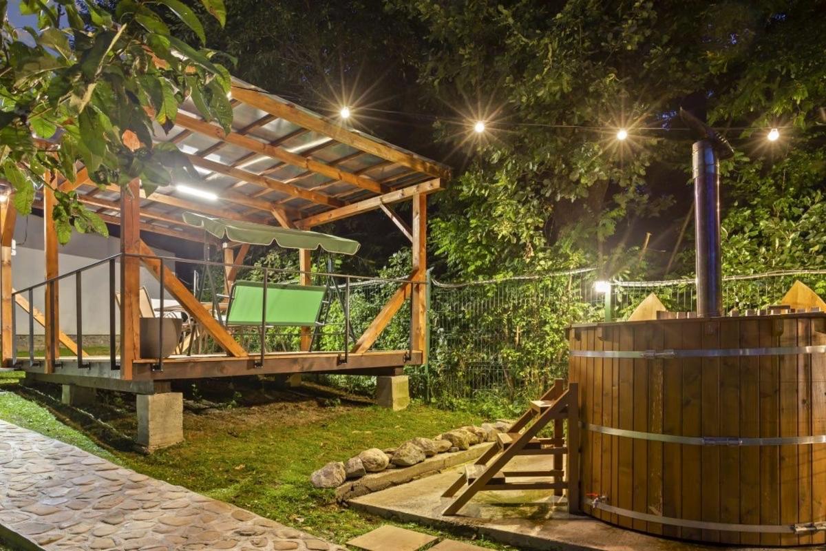 Silver Bungalow Sacele Exterior photo